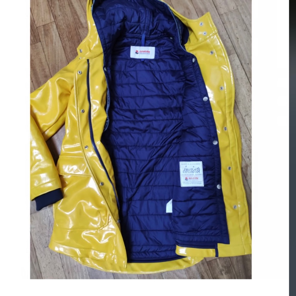 Invicta Yellow Patent Rain Jacket/Coat Size 42FR US 6 - Picture 3 of 8